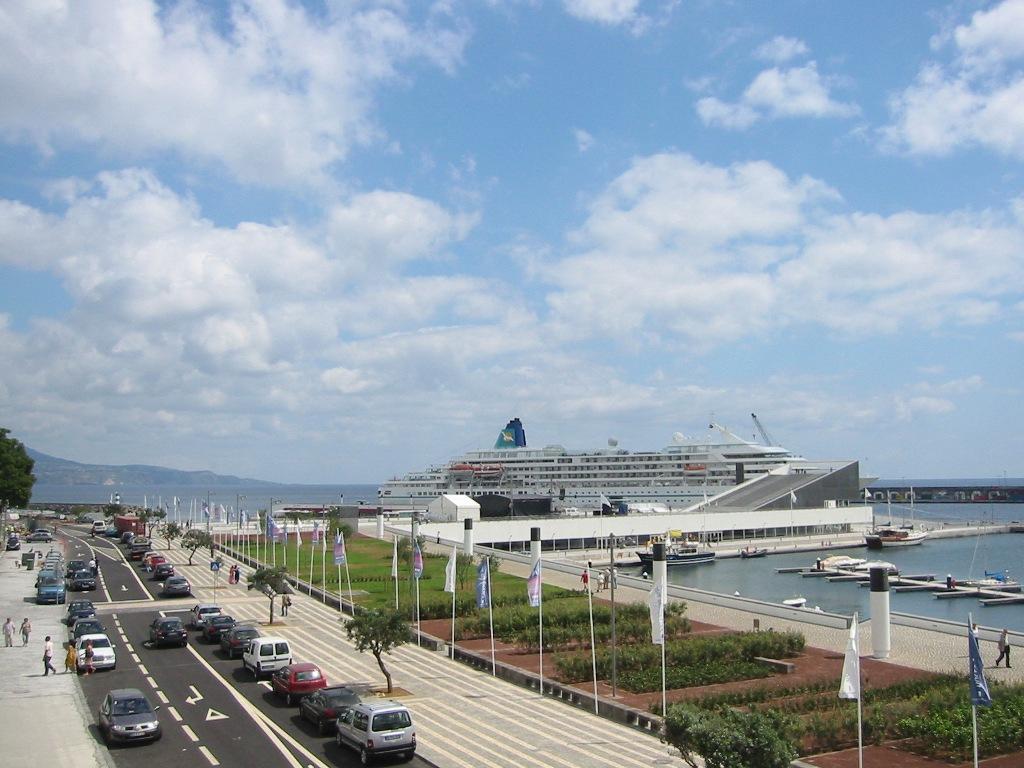 Solmar Alojamentos Ponta Delgada Exterior foto